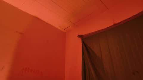 MoonLipson online show from May 2026 02:41:01 AM