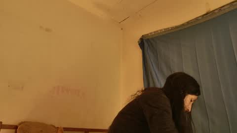 MoonLipson online show from May 2026 03:01:02 AM