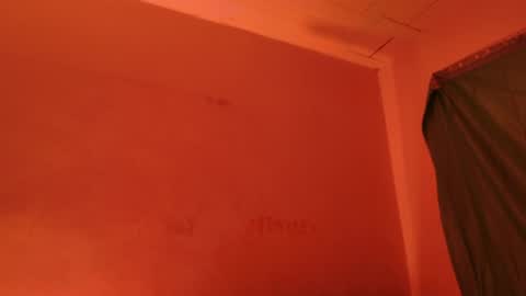 MoonLipson online show from May 2026 03:22:02 AM