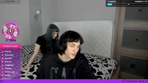 Tim and Lisa  Simon and Luna online show from April 2026 10:57:02 AM