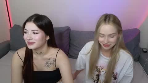 Snapshot of mmkakpoxyi22 chatting on January 2025 12:55:02 AM alice and ray online show from January 2025 12:55:02 AM