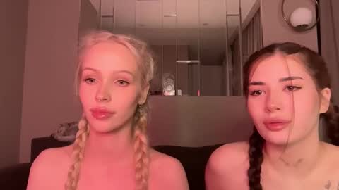 Snapshot of mmkakpoxyi22 chatting on February 2026 10:46:01 PM alice and ray online show from February 2026 10:46:01 PM