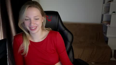 Lili online show from December 2024 04:38:02 AM