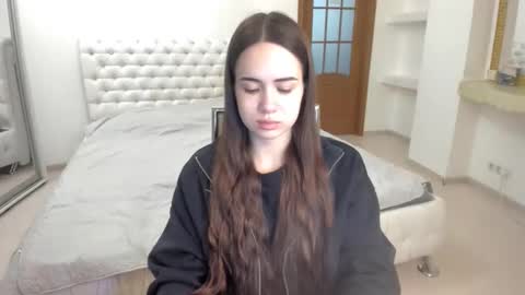 Beata online show from January 2025 05:49:01 PM