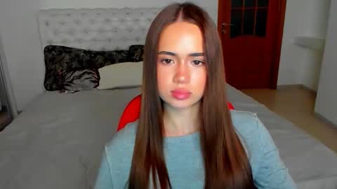 Beata online show from October 2025 06:48:01 PM