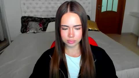 Beata online show from October 2025 03:57:02 PM