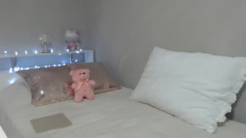 Ariela online show from December 2024 10:17:02 AM