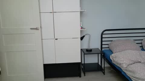 mmminnie online show from February 2026 12:12:01 PM