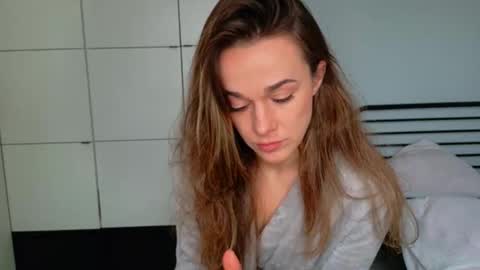 mmminnie online show from March 2026 01:29:02 PM