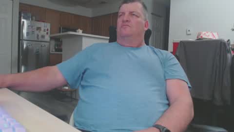 Snapshot of mmmthatsfunnn chatting on December 2024 04:06:02 AM mmmthatsfunnn online show from December 2024 04:06:02 AM