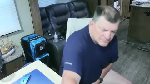 Snapshot of mmmthatsfunnn chatting on October 2025 11:13:01 PM mmmthatsfunnn online show from October 2025 11:13:01 PM