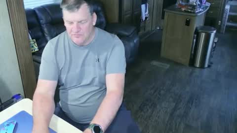 Snapshot of mmmthatsfunnn chatting on October 2025 10:14:02 PM mmmthatsfunnn online show from October 2025 10:14:02 PM