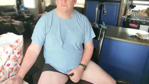 Snapshot of mmmthatsfunnn chatting on February 2026 11:31:01 PM mmmthatsfunnn online show from February 2026 11:31:01 PM