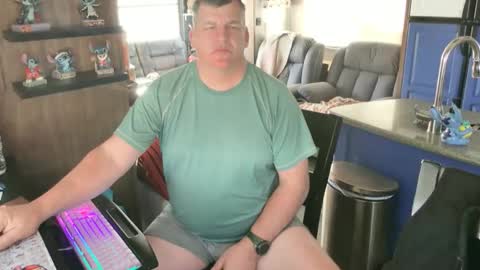 Snapshot of mmmthatsfunnn chatting on February 2026 08:29:01 PM mmmthatsfunnn online show from February 2026 08:29:01 PM