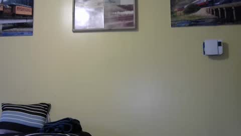 Snapshot of mmr45 chatting on January 2025 09:20:01 PM mmr45 online show from January 2025 09:20:01 PM