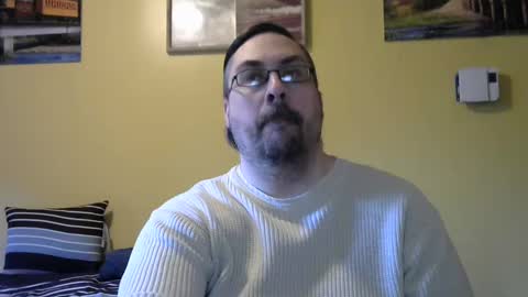 Snapshot of mmr45 chatting on January 2025 10:26:01 PM mmr45 online show from January 2025 10:26:01 PM