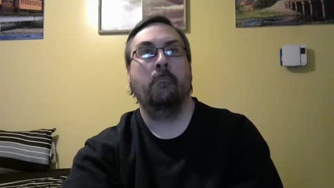 Snapshot of mmr45 chatting on January 2025 05:03:01 AM mmr45 online show from January 2025 05:03:01 AM