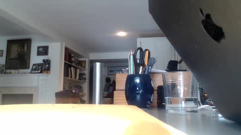 Snapshot of mmythmaker chatting on February 2025 04:18:02 PM mmythmaker online show from February 2025 04:18:02 PM