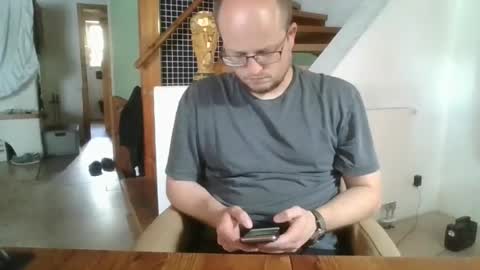 moe alias mnebram online show from July 2026 02:32:01 PM