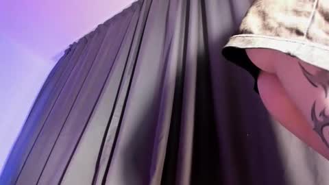 mnepohhh online show from March 2026 03:50:02 PM