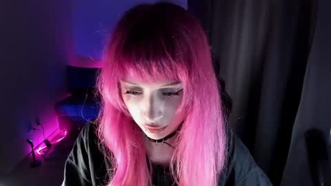 mnepohhh online show from May 2026 11:47:01 PM