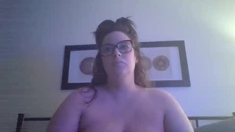 MnGirlie online show from September 2025 03:50:02 AM