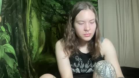 Snapshot of mo0n_goddess chatting on January 2025 02:19:02 AM Misty online show from January 2025 02:19:02 AM