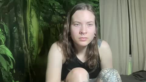 Snapshot of mo0n_goddess chatting on January 2025 04:34:01 AM Misty online show from January 2025 04:34:01 AM