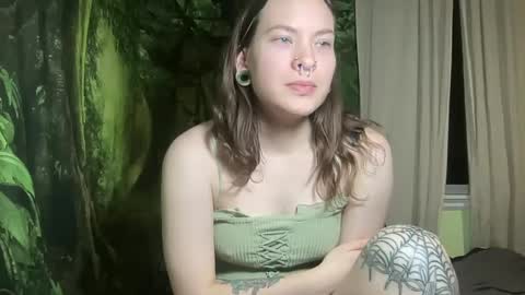 Snapshot of mo0n_goddess chatting on January 2025 05:24:01 AM Misty online show from January 2025 05:24:01 AM