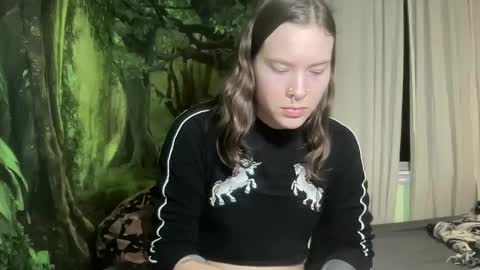 Snapshot of mo0n_goddess chatting on January 2025 05:45:02 AM Misty online show from January 2025 05:45:02 AM