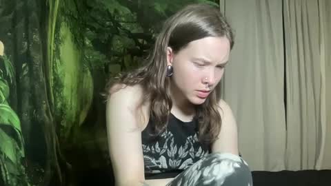 Snapshot of mo0n_goddess chatting on February 2025 02:23:01 AM Misty online show from February 2025 02:23:01 AM