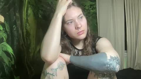 Snapshot of mo0n_goddess chatting on February 2025 03:34:02 AM Misty online show from February 2025 03:34:02 AM