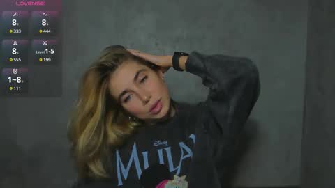 Snapshot of moanamo chatting on January 2026 01:27:02 PM Princess Moana online show from January 2026 01:27:02 PM