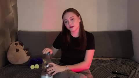 Snapshot of moanista chatting on March 2026 10:05:02 PM Alyaska online show from March 2026 10:05:02 PM