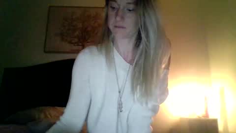 Snapshot of mockingbirds91 chatting on April 2026 02:51:02 AM mockingbirds91 online show from April 2026 02:51:02 AM