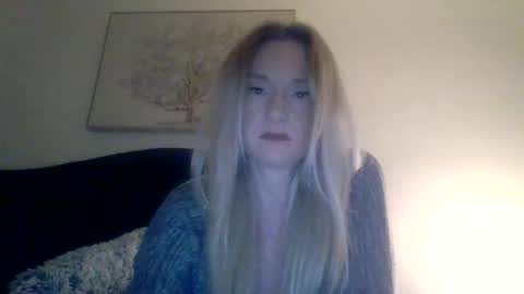 Snapshot of mockingbirds91 chatting on June 2026 04:03:02 AM mockingbirds91 online show from June 2026 04:03:02 AM