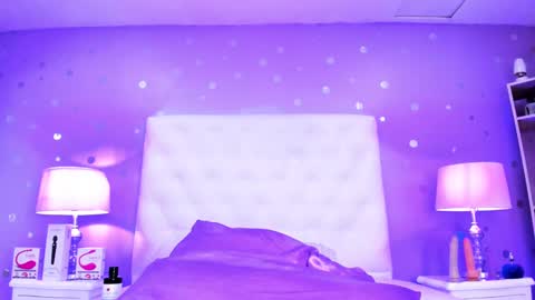 Sophia  online show from February 2025 07:53:02 PM