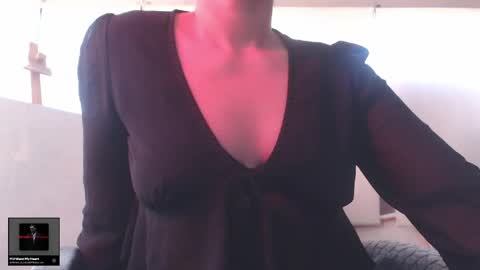 Snapshot of modjo_ chatting on April 2026 10:48:02 PM Modjo online show from April 2026 10:48:02 PM