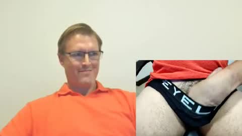 Snapshot of moe_001 chatting on March 2025 06:22:02 PM Moe online show from March 2025 06:22:02 PM