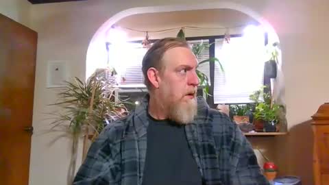 moeblick online show from January 2025 11:54:02 AM