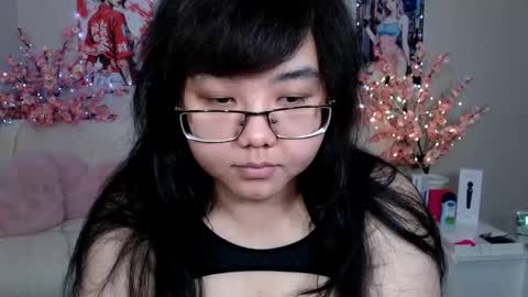 Snapshot of moertomlly chatting on April 2026 03:37:02 AM Molly online show from April 2026 03:37:02 AM