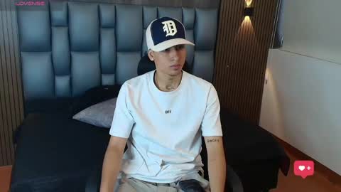 mohamed_malik online show from May 2026 12:43:02 PM