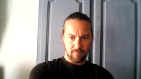 Julien online show from May 2026 02:45:01 PM