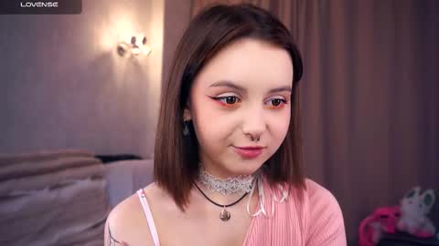 Snapshot of moiregathright chatting on October 2025 06:44:02 AM My name is Eda online show from October 2025 06:44:02 AM