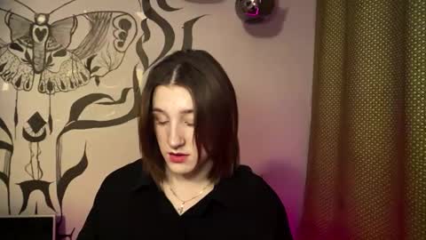 Snapshot of moiregathright chatting on February 2026 09:19:02 AM My name is Eda online show from February 2026 09:19:02 AM