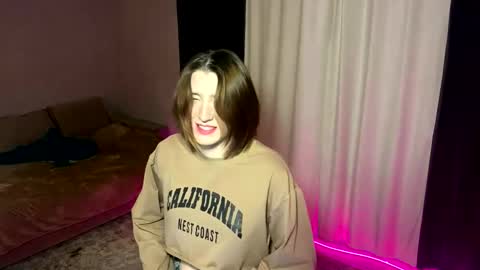 Snapshot of moiregathright chatting on February 2026 01:43:01 PM My name is Eda online show from February 2026 01:43:01 PM