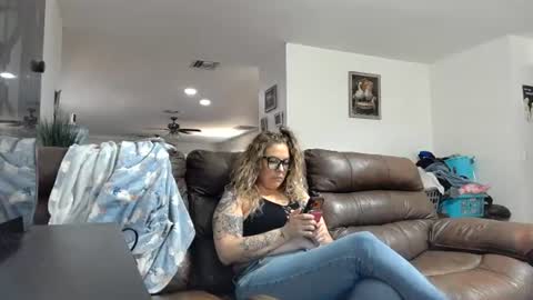 moistbrownie online show from July 2026 08:05:01 PM