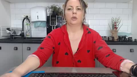 erika online show from February 2025 08:51:02 AM