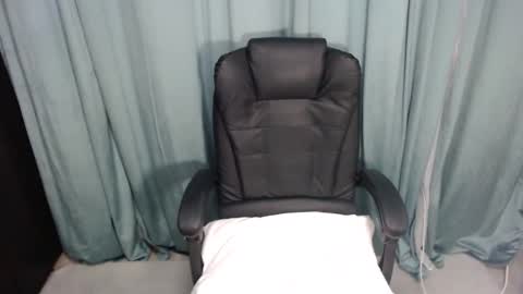 erika online show from February 2025 09:56:01 AM