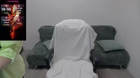 erika online show from May 2026 07:25:02 AM